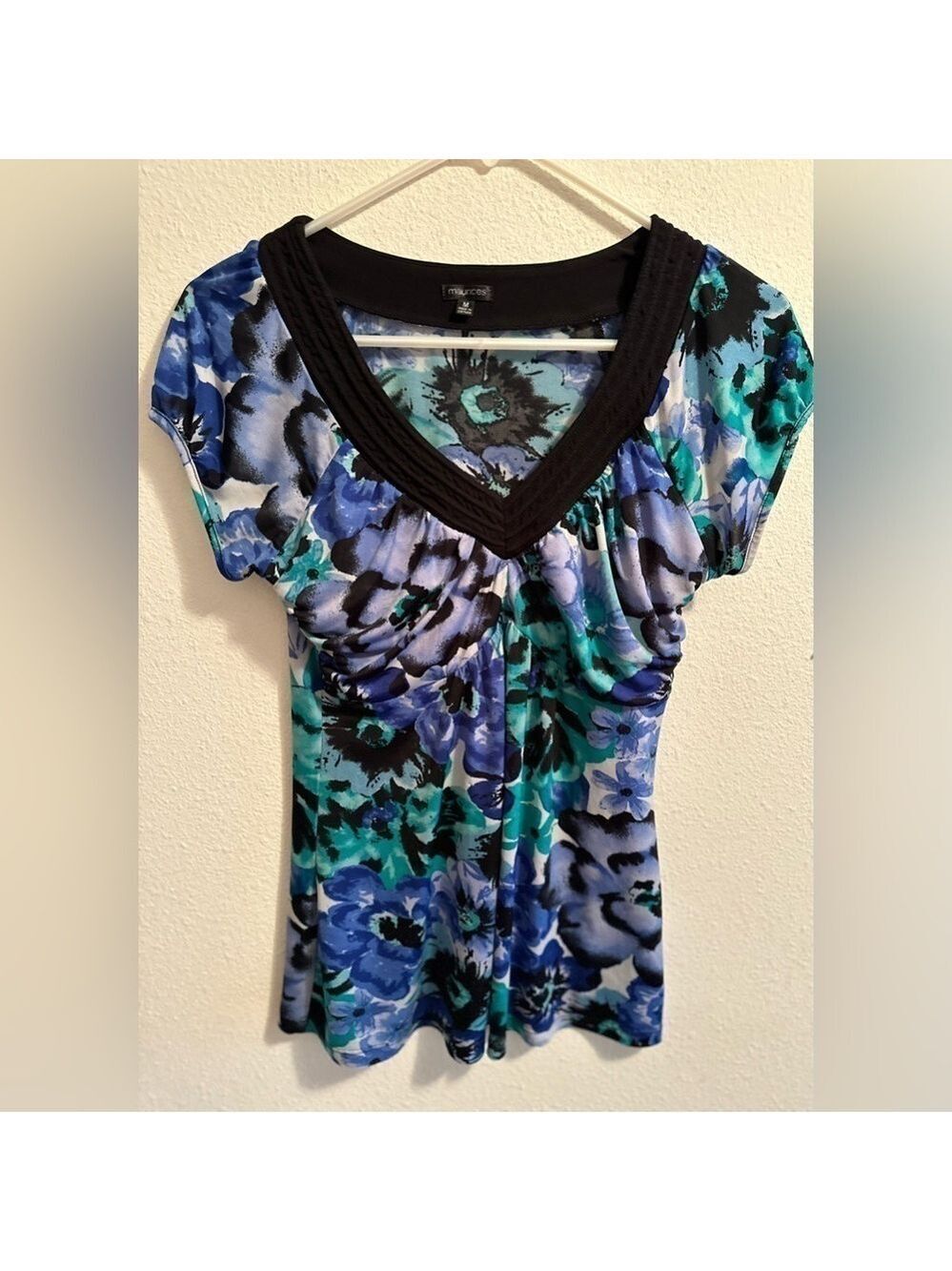 Maurice’s Floral V-Neck Stretchy Blouse, Womens Medium Royal Blue, Black & Aqua